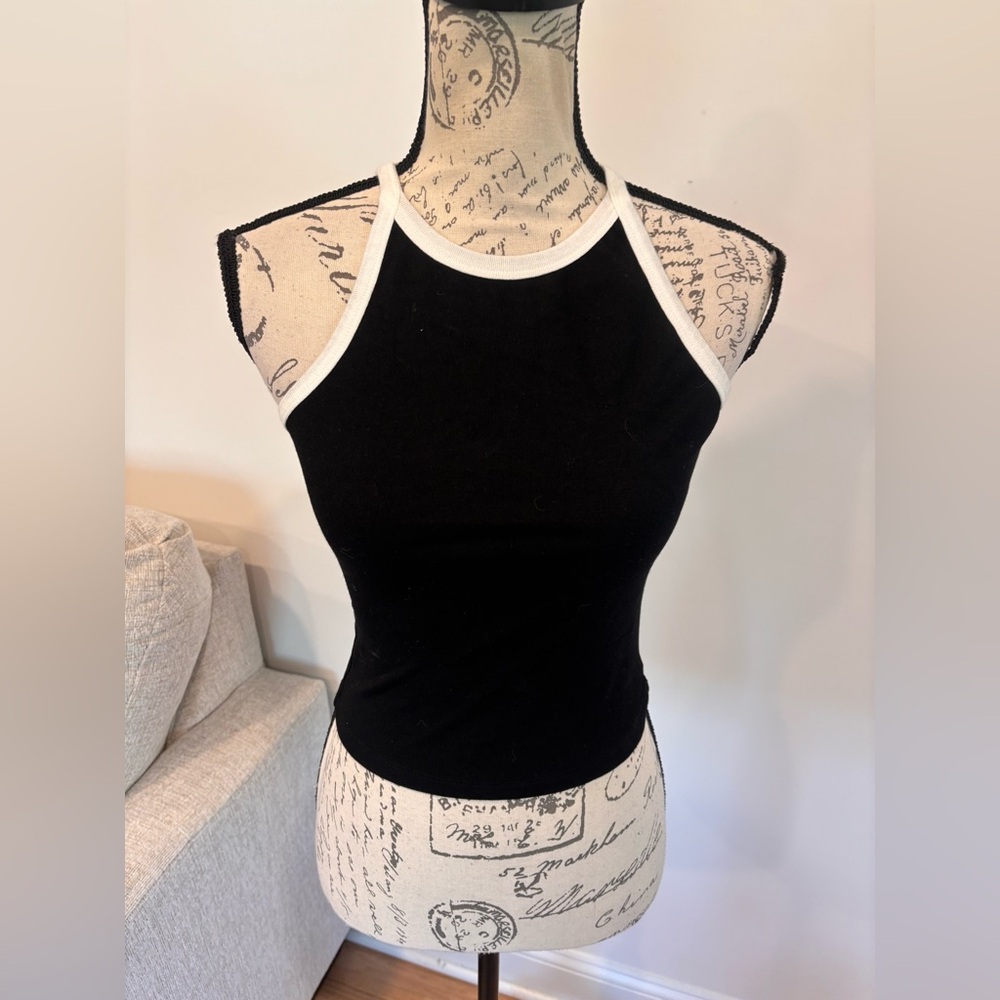 Crescent black and white tank top size XS